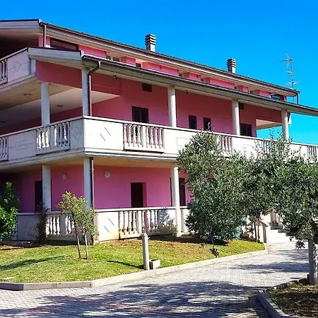 Rita - Casa Vista Mare - Punta Penna アパート